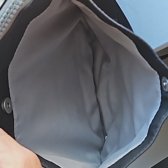 Baggallini Comrade black zebra embossed crossbody bag - Picture 4 of 10